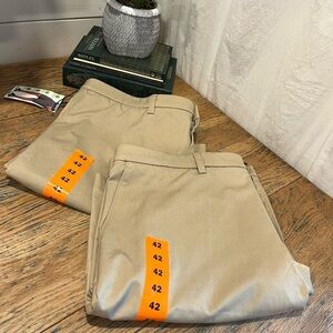 HAGGAR – Men’s Premium Cool 18 Shorts Bundle (2) Size 42